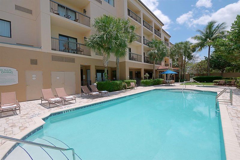 Courtyard By Marriott Fort Lauderdale קורל ספרינגס מראה חיצוני תמונה