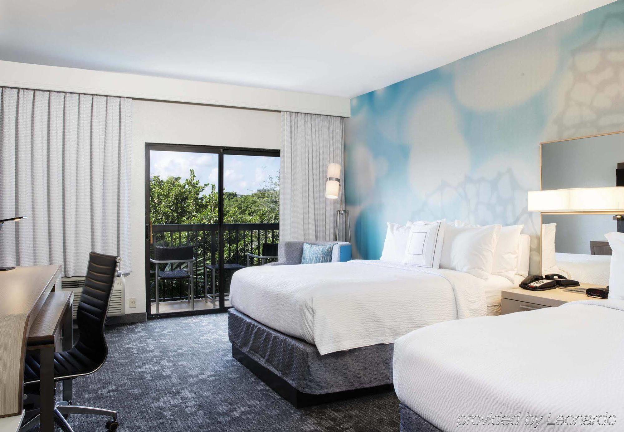 Courtyard By Marriott Fort Lauderdale קורל ספרינגס מראה חיצוני תמונה