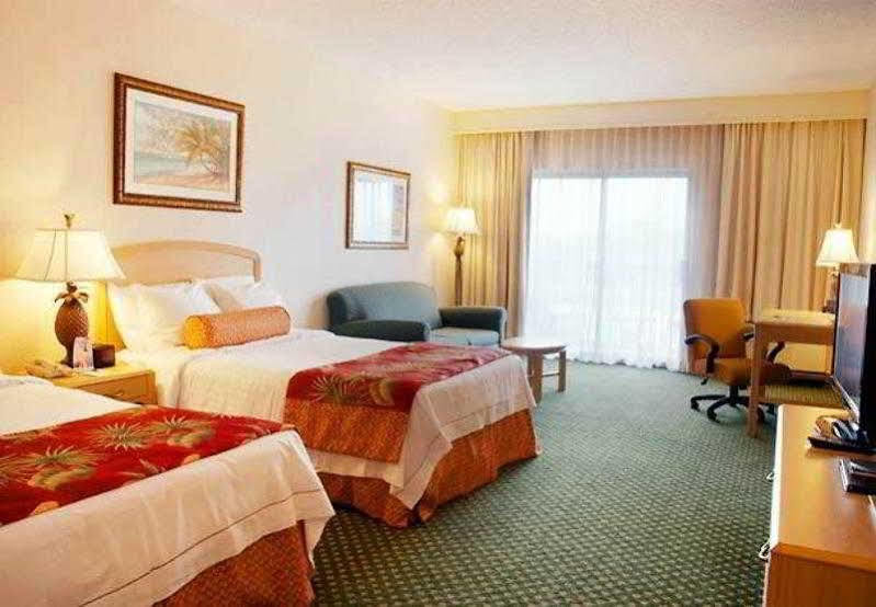 Courtyard By Marriott Fort Lauderdale קורל ספרינגס מראה חיצוני תמונה